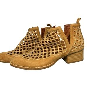 Jeffrey Campbell Taggart Open Weave Leather Ankle Booties Womens Tan Size 7.5